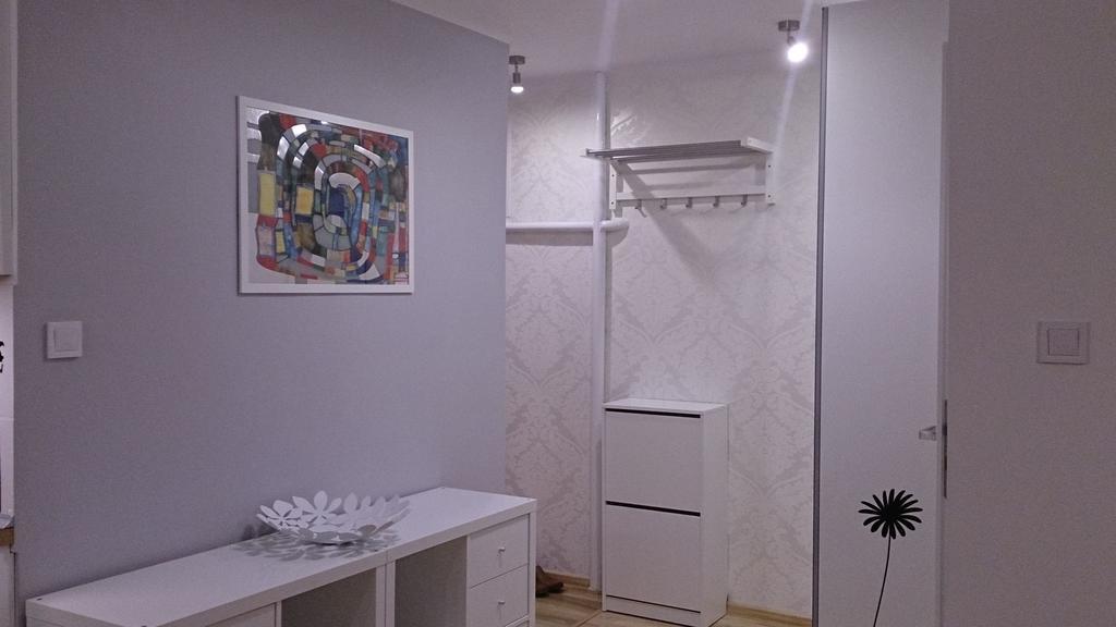 1 Bedroom City Center Apartment Κατοβίτσε Δωμάτιο φωτογραφία
